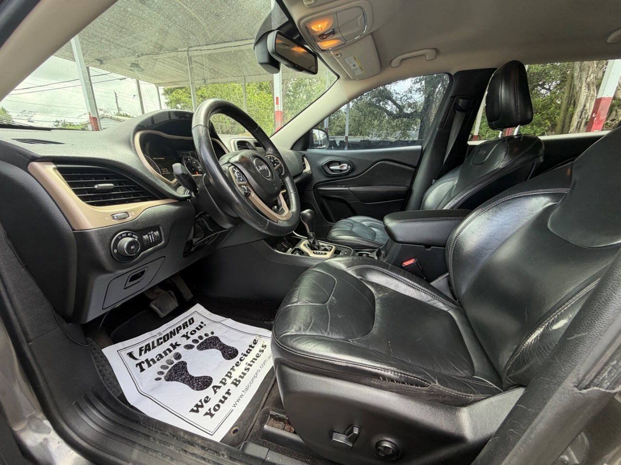 Used 2016 Jeep Cherokee Limited FWD image 10