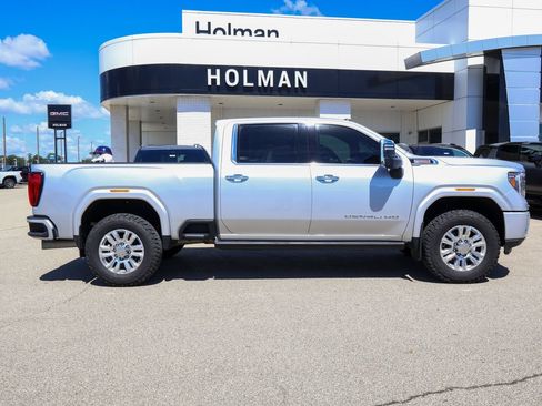 Used 2023 GMC Sierra 2500 Denali w/ Denali Ultimate Package AWD/4WD image 2
