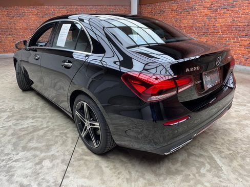 Used 2022 Mercedes-Benz A 220 4MATIC image 3