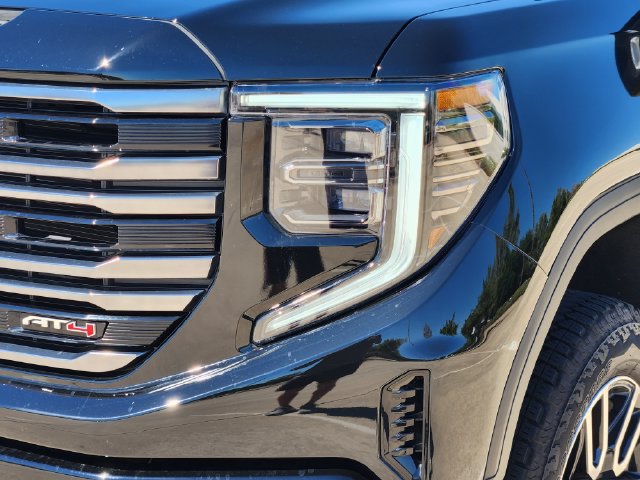 Used 2026 GMC Sierra 1500 AT4 w/ AT4 Premium Package AWD/4WD image 9