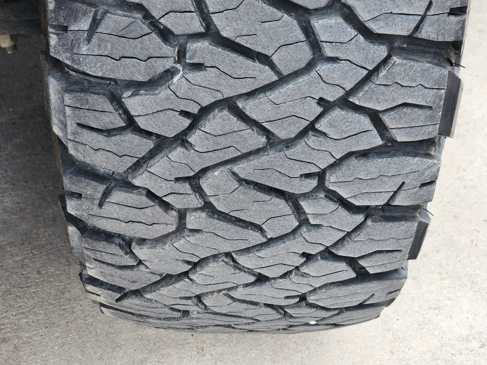 Used 2023 Ford Expedition XLT AWD/4WD image 14