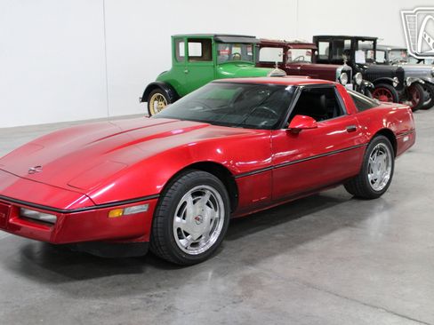 Used 1989 Chevrolet Corvette Coupe RWD image 14