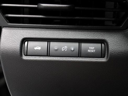 Certified 2024 Nissan Altima 2.5 SV FWD image 26