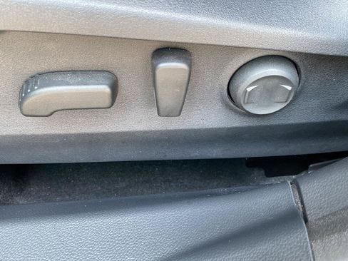 Used 2024 Subaru Outback Premium AWD/4WD image 23