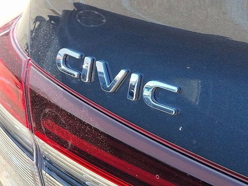 Used 2025 Honda Civic Sport image 29