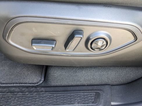 New 2026 Jeep Grand Cherokee L Laredo image 52