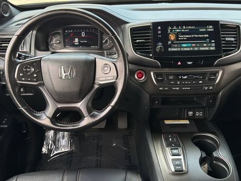 Used 2023 Honda Passport TrailSport image 17