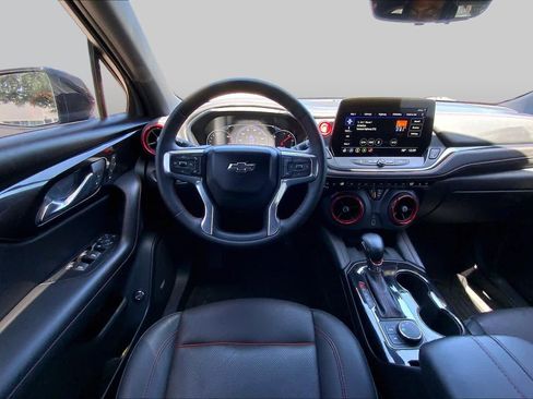 Certified 2024 Chevrolet Blazer RS w/ Driver Confidence II Package FWD image 6