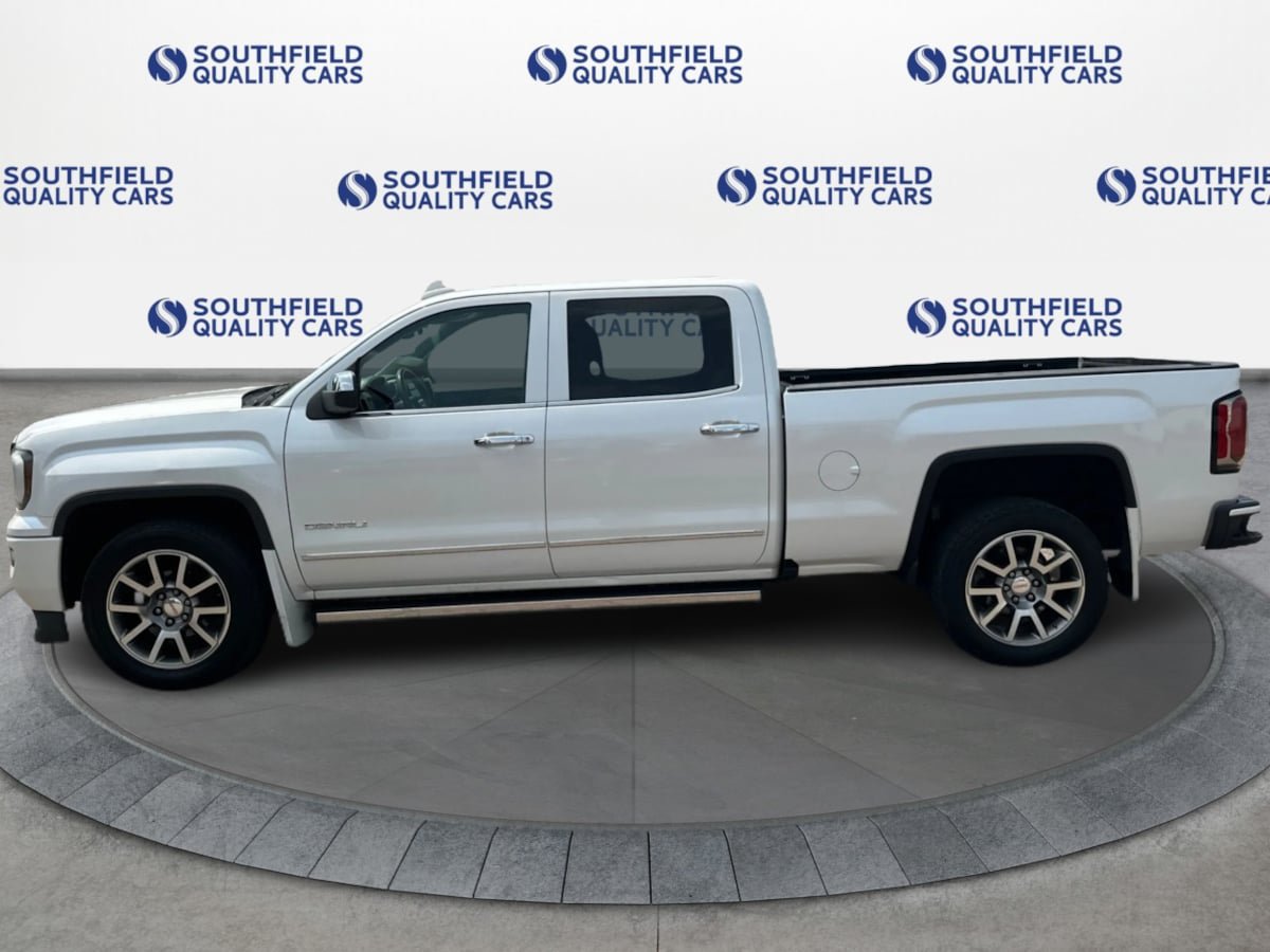 Used 2016 GMC Sierra 1500 Denali w/ Enhanced Driver Alert Package AWD/4WD image 3