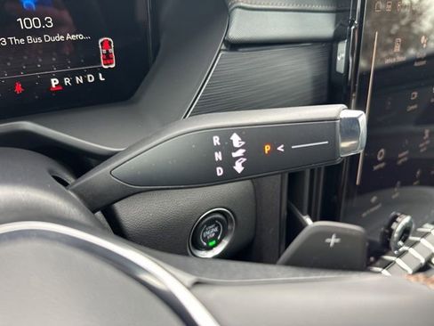 Used 2025 GMC Acadia AT4 w/ Super Cruise Package image 21