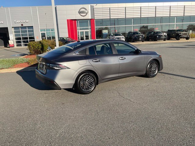 Used 2026 Nissan Sentra SV w/ Floor Mat Package FWD image 6