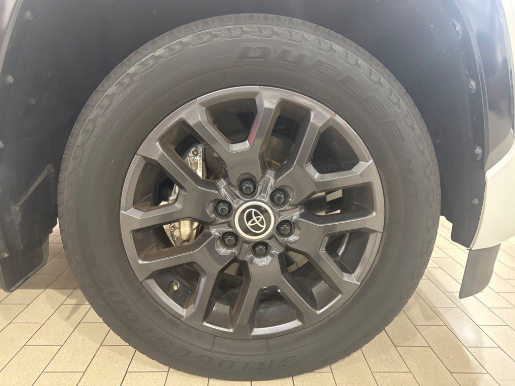 Certified 2024 Toyota Sequoia Platinum AWD/4WD image 41