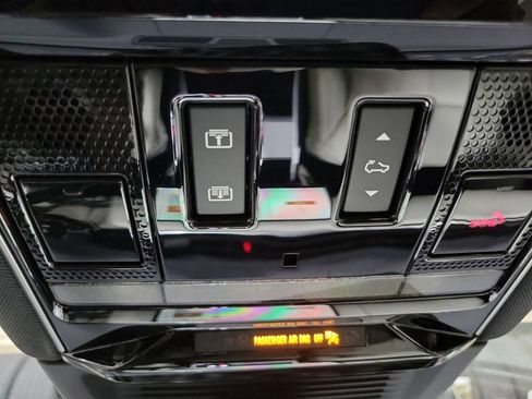 New 2026 Land Rover Range Rover SE image 21