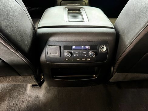 Used 2019 Chevrolet Tahoe Premier AWD/4WD image 21