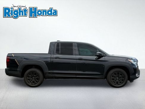 Used 2023 Honda Ridgeline Black Edition image 9