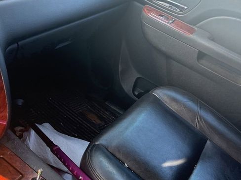 Used 2012 Chevrolet Suburban LTZ image 19