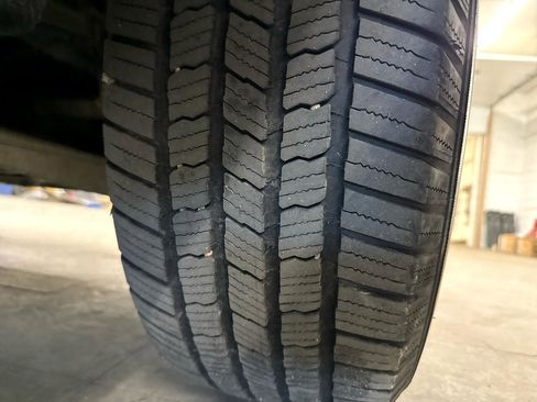 Used 2019 Jeep Grand Cherokee Limited image 55