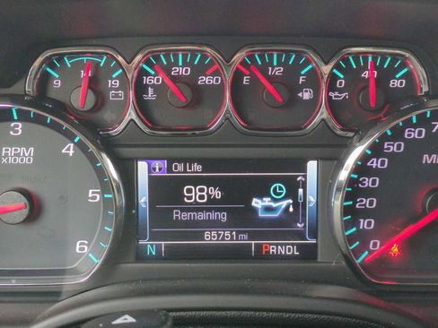 Used 2018 GMC Yukon SLT image 17