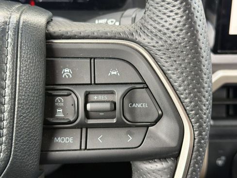 Certified 2024 Toyota Tacoma TRD Off-Road AWD/4WD image 31