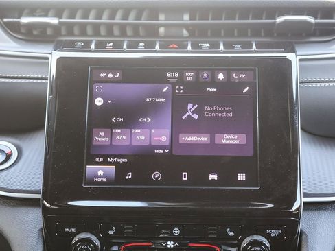 New 2025 Jeep Grand Cherokee Altitude image 15