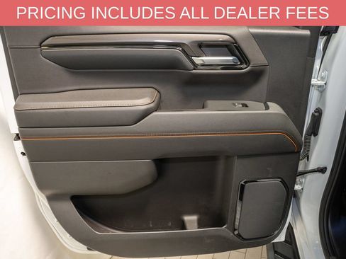 Used 2024 GMC Sierra 1500 AT4 w/ Technology Package AWD/4WD image 13