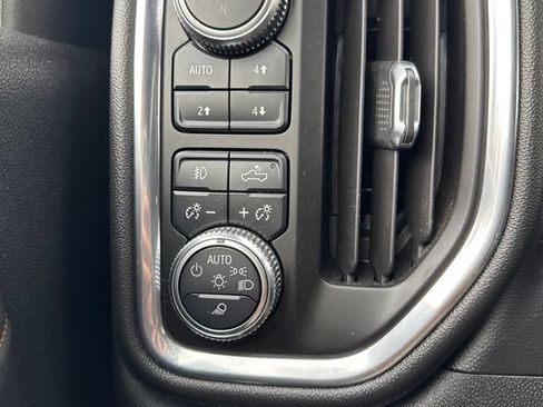 Used 2021 GMC Sierra 1500 AT4 w/ AT4 Value Package AWD/4WD image 16