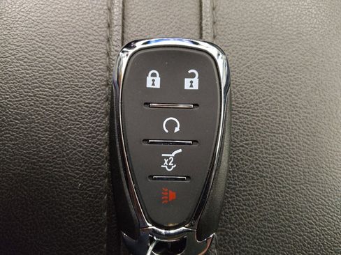 Used 2020 Chevrolet Blazer LT FWD image 32