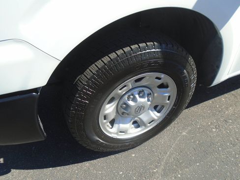 Used 2021 Nissan NV 2500 SV RWD image 9