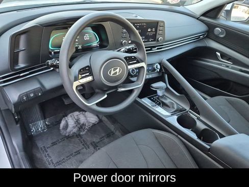 Used 2026 Hyundai Elantra Hybrid FWD image 11