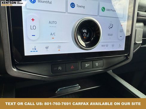 Used 2024 Ford Expedition Platinum image 28