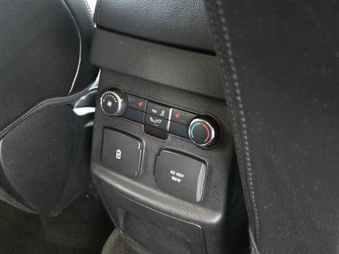 Used 2016 Ford Explorer Limited image 11