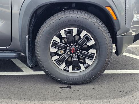 Used 2024 Nissan Frontier Pro-X RWD image 7