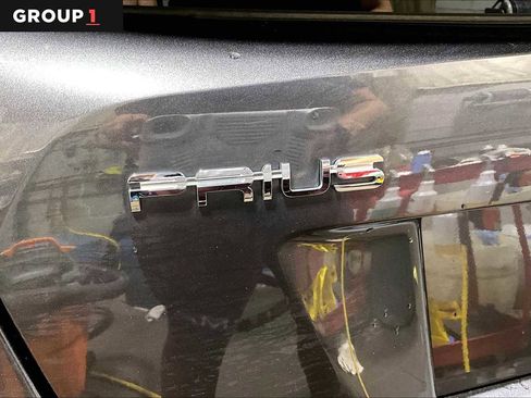 Certified 2016 Toyota Prius Three image 9