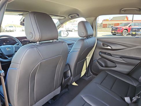 New 2026 Buick Envista Sport Touring image 9