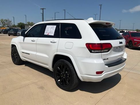 Used 2019 Jeep Grand Cherokee Altitude AWD/4WD image 36