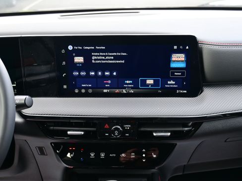 New 2026 Nissan Kicks SR w/ Cold Weather Package image 19