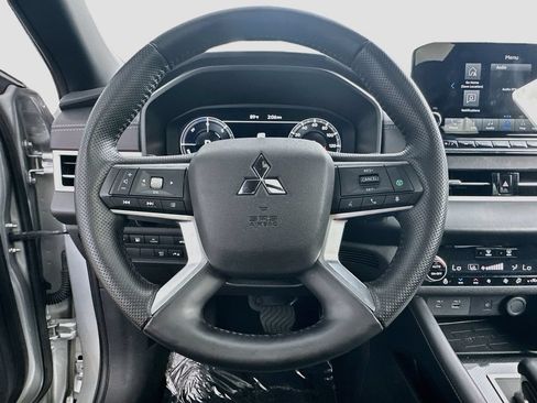 Used 2025 Mitsubishi Outlander SEL Black Edition AWD/4WD image 11