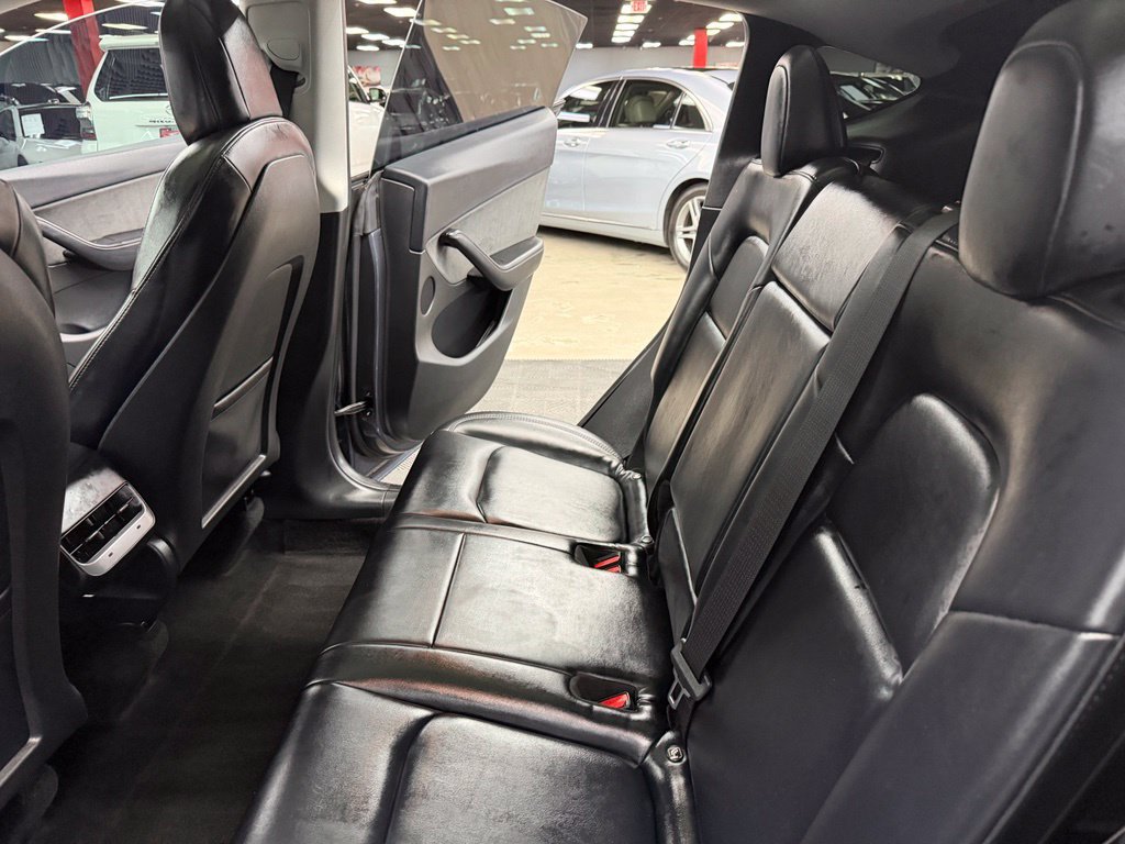 Used 2022 Tesla Model Y Performance AWD/4WD image 35
