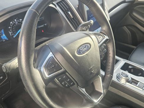 Used 2024 Ford Edge SEL AWD/4WD image 17
