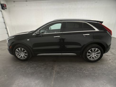 Used 2023 Cadillac XT4 Premium Luxury image 7