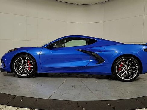 Used 2025 Chevrolet Corvette Stingray Premium Cpe w/ Z51 Performance Package image 5