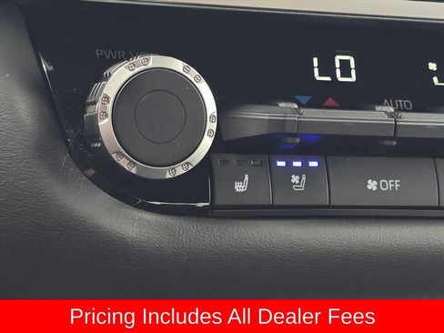 Used 2025 Toyota Tundra Platinum AWD/4WD image 20