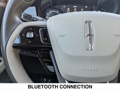 Used 2022 Lincoln Corsair FWD w/ Premium Package image 14