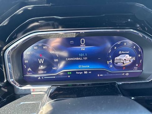 Certified 2025 Chevrolet Silverado 1500 RST AWD/4WD image 15