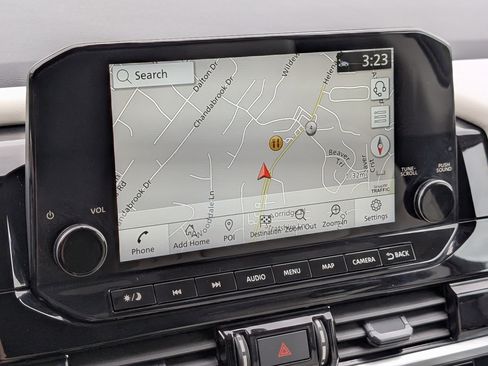 Used 2025 Nissan Pathfinder SL FWD image 27