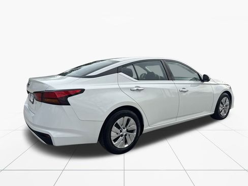 Used 2022 Nissan Altima 2.5 S image 9