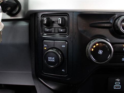 Used 2024 Ford F350 XL AWD/4WD image 29