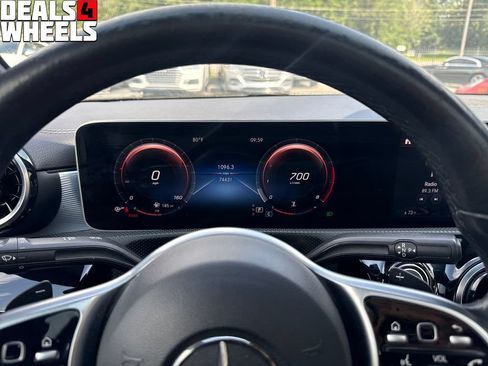 Used 2020 Mercedes-Benz CLA 250 4MATIC image 15