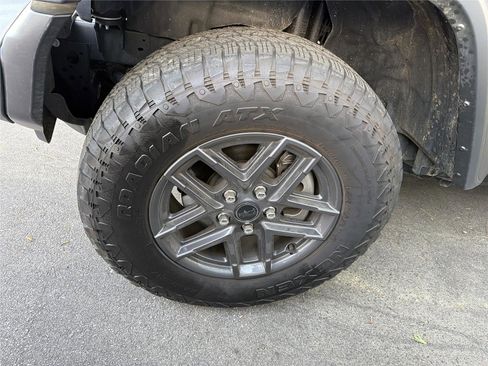 Used 2025 Jeep Wrangler Sport S image 6