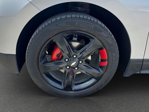 Used 2021 Chevrolet Equinox Premier w/ Redline Edition image 4